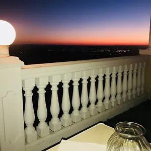Panorama Und Restaurant Schloßberg Hotel